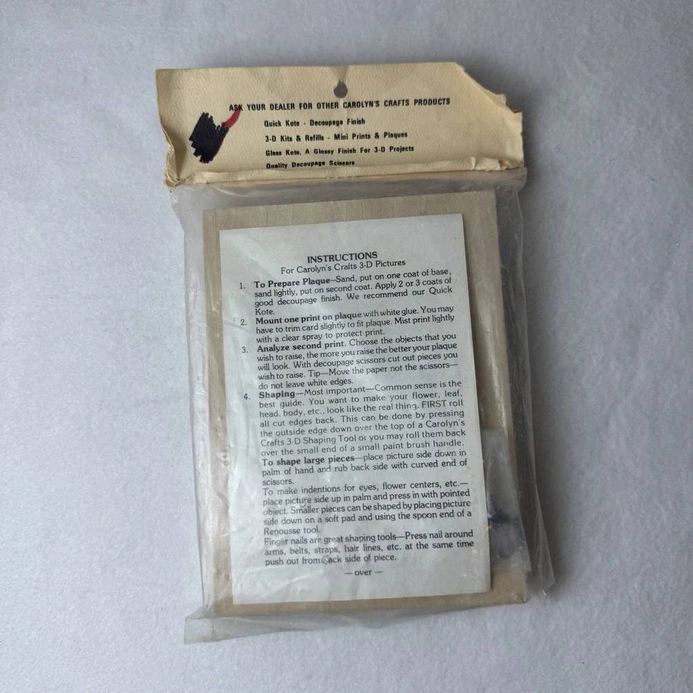 Carolyn's Crafts 3D Picture Kit #121 Wood Decopauge 2 prints Plaque Hanger Pansy